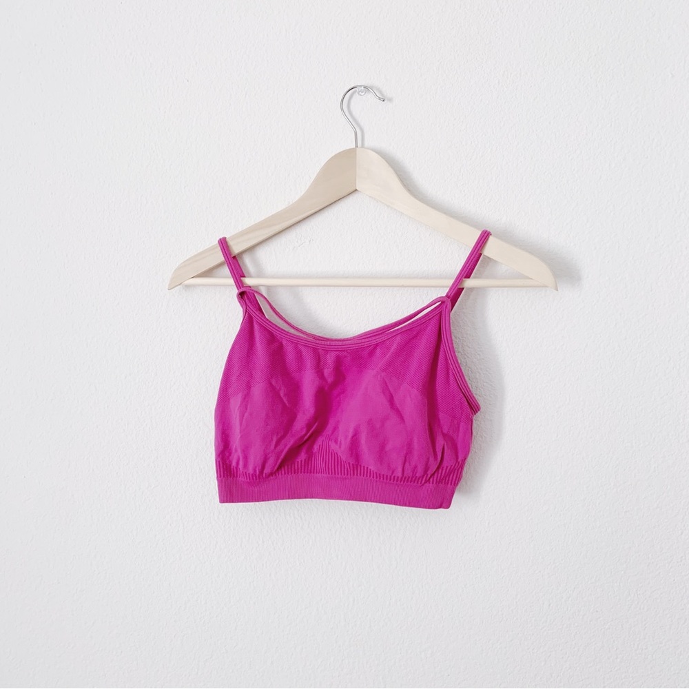LIKE NEW! FABLETICS! PINK MAGENTA SPORTS BRA!